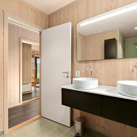 Gronnsted 8p With Bathtub Hot Tub *