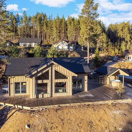 Gronnsted 8p With Bathtub Hot Tub Resort